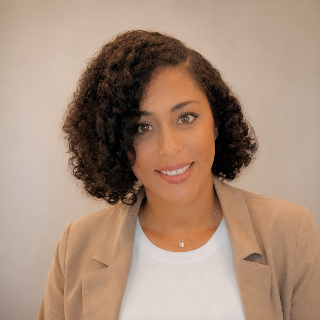 Mina Shafiee, author